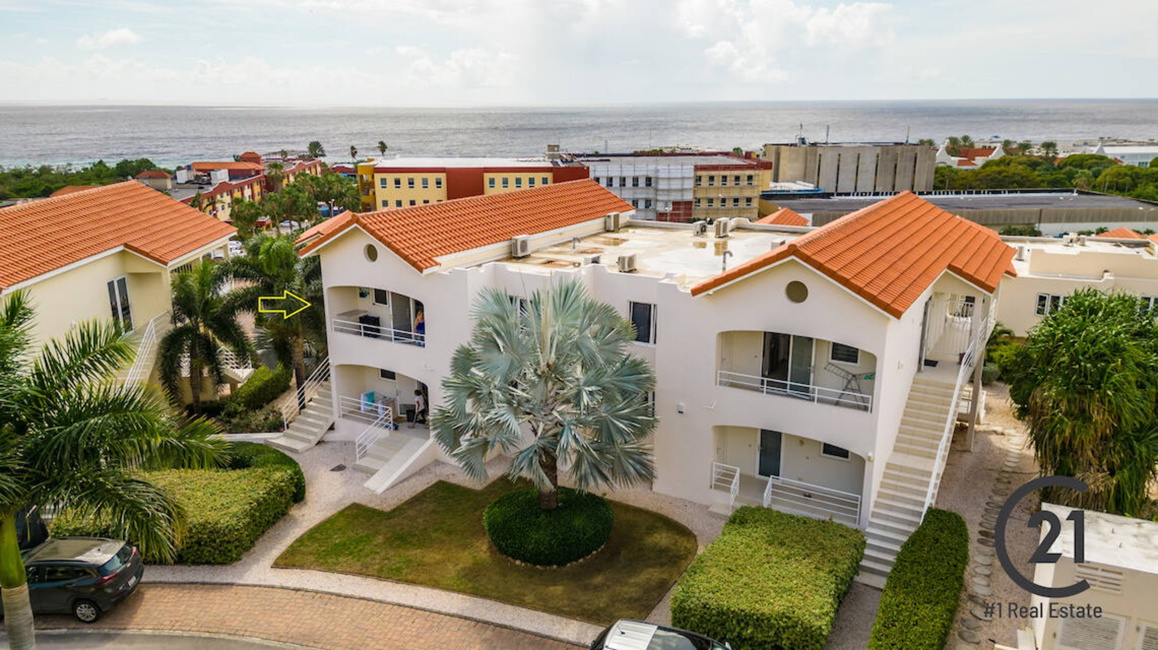 Royal Palm Ocean View Apartment(2)