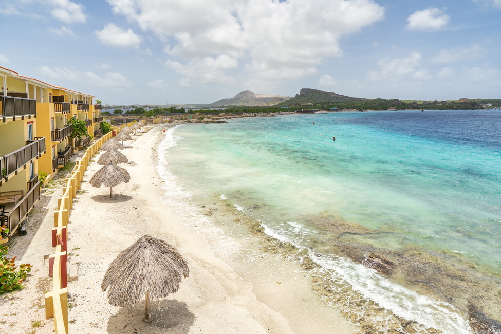 Overlook the scenic views over the resort Palapa, Spanish Water, Table mountain & Caracasbaai bay/beach.